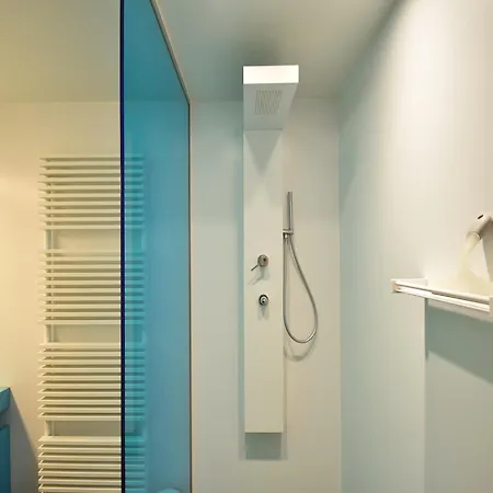 Amazing In Near Apartment *
