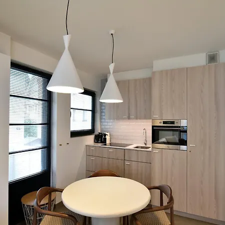 Amazing In Near Apartment